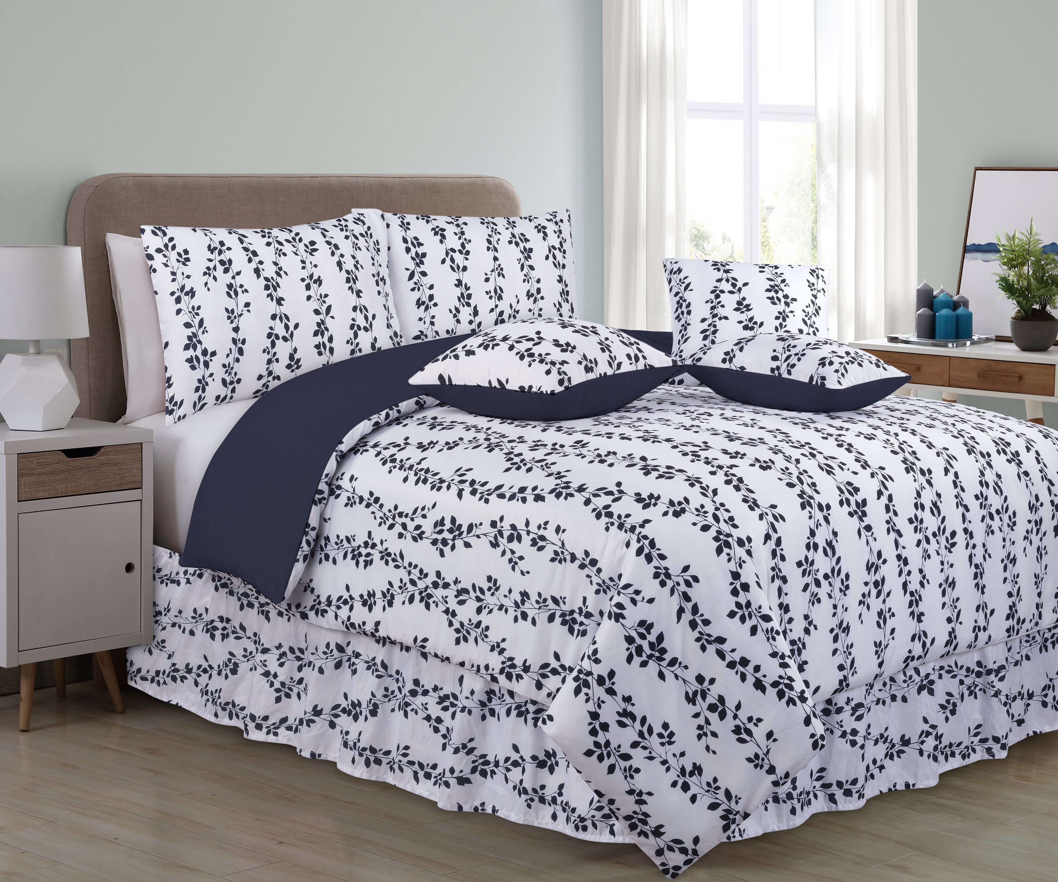 7 PC WHITE COMFORTER SET